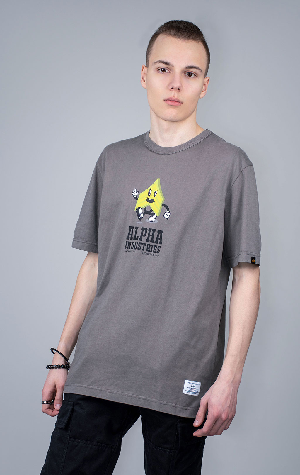 Футболка ALPHA INDUSTRIES ALPHA BADGE TEE SS 24 aircraft gray 