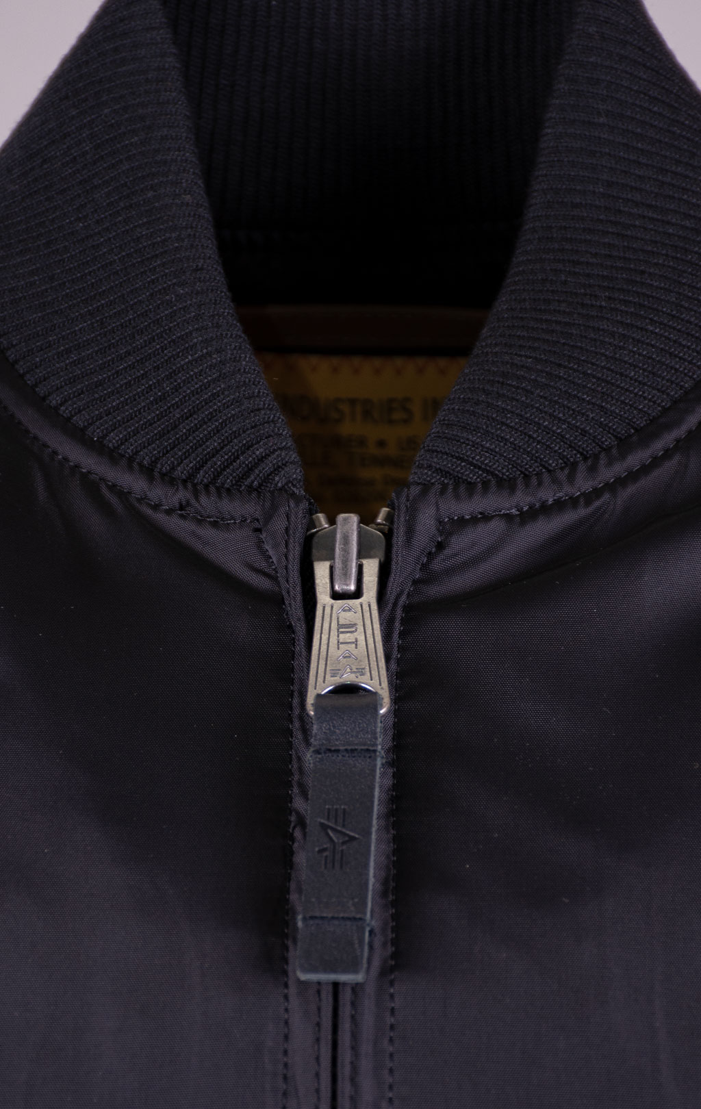 Ветровка-бомбер ALPHA INDUSTRIES MA-1 TT black 
