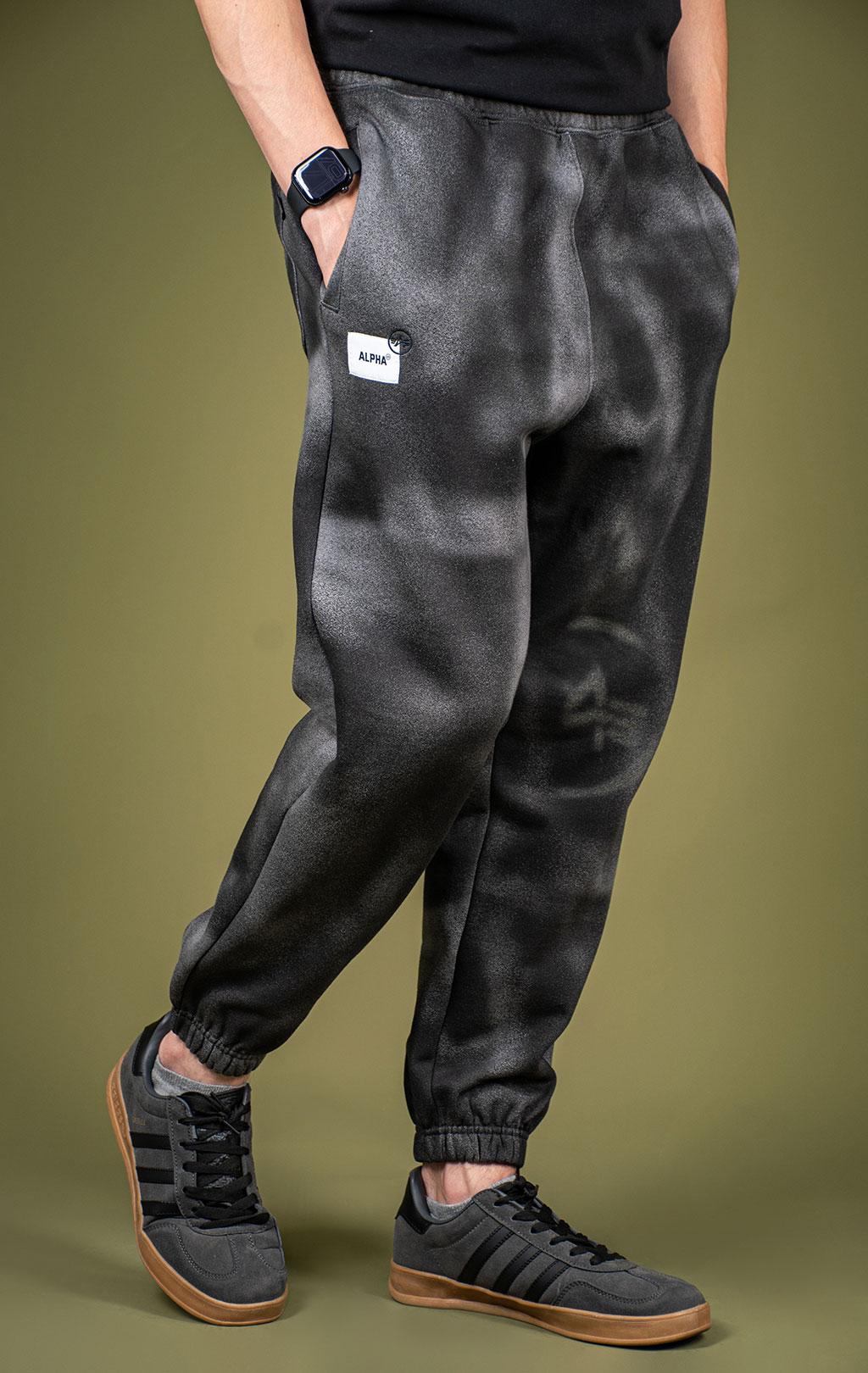 Брюки спортивные джоггеры ALPHA INDUSTRIES UNFRM WASHED SWEATPANTS FW 25/26 gray M001153 
