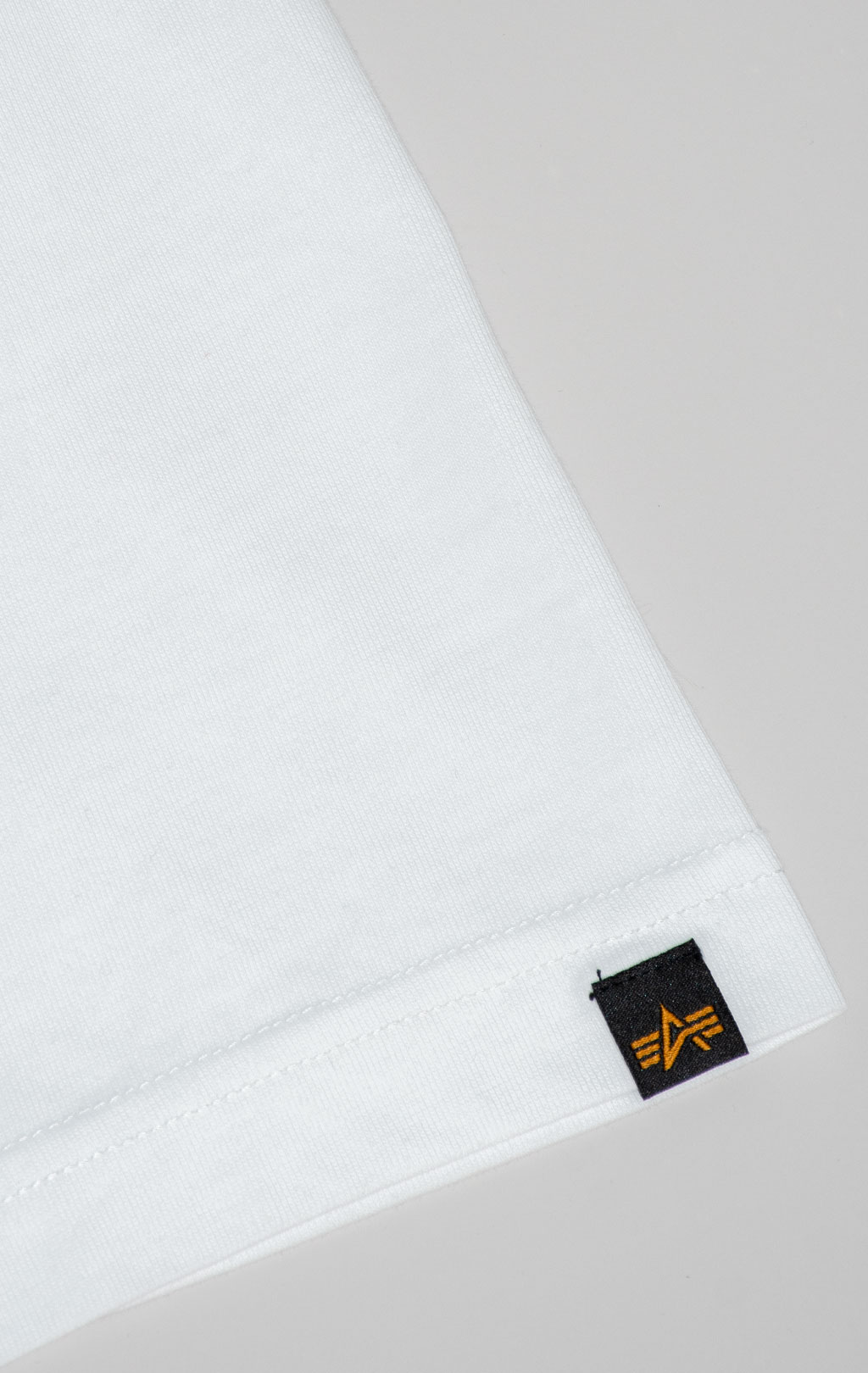 Футболка ALPHA INDUSTRIES RELAXED TEE SS 26 white 