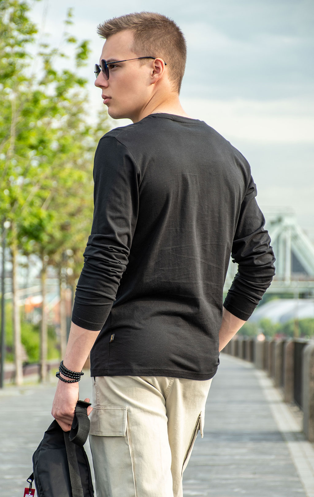 Лонгслив ALPHA INDUSTRIES BASIC LS SMALL LOGO black 