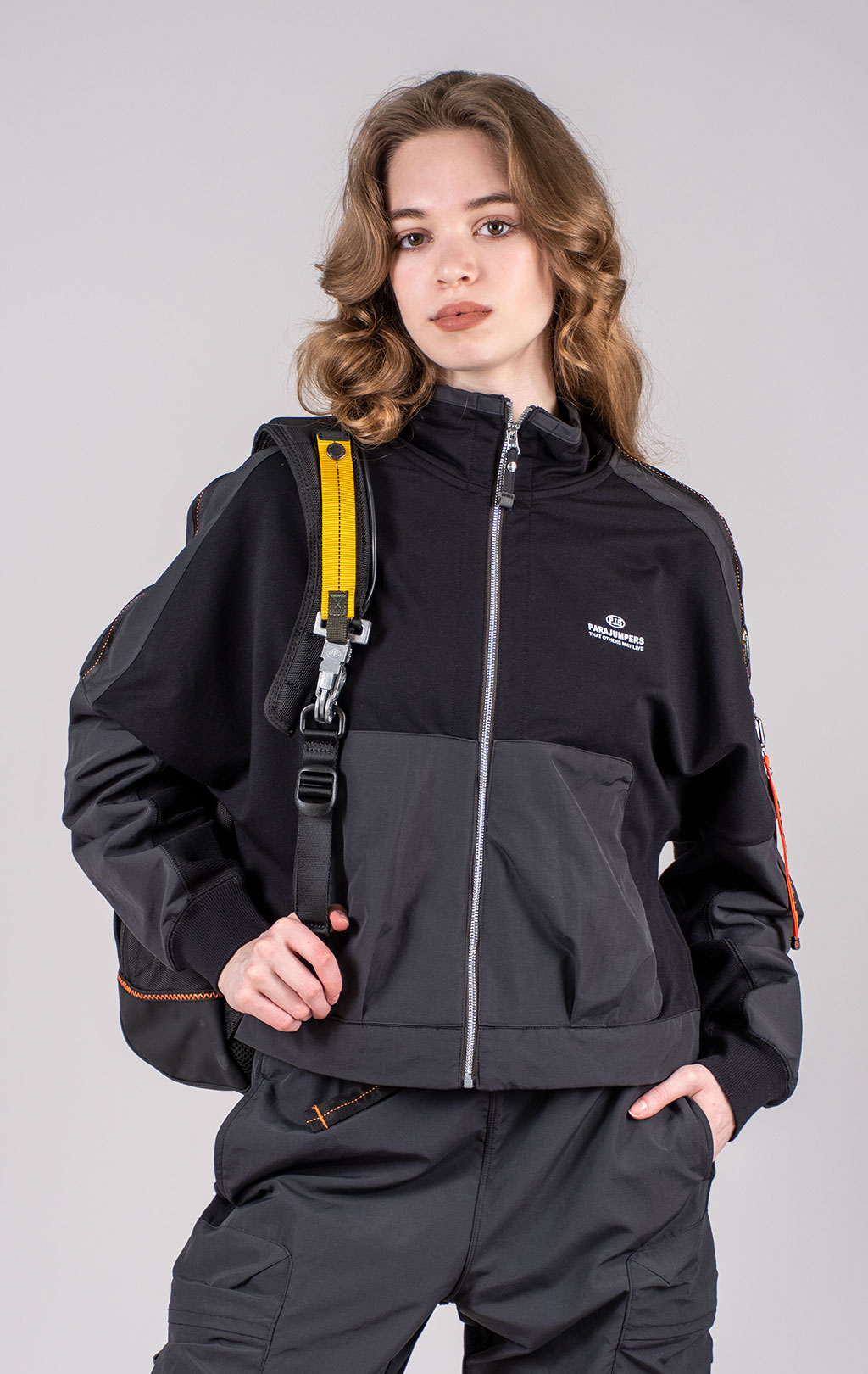 Женская толстовка PARAJUMPERS JADIE на молнии SS 25 m black 