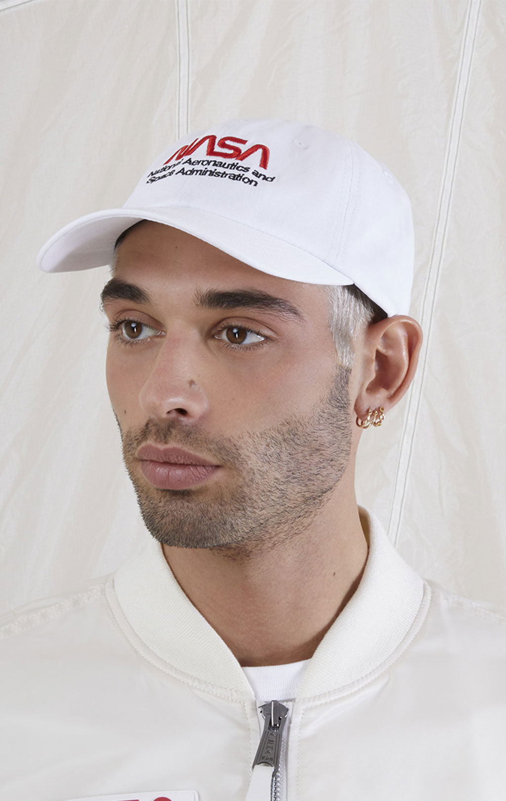 Бейсболка ALPHA INDUSTRIES NASA WORM LOGO CAP SS 23 white 