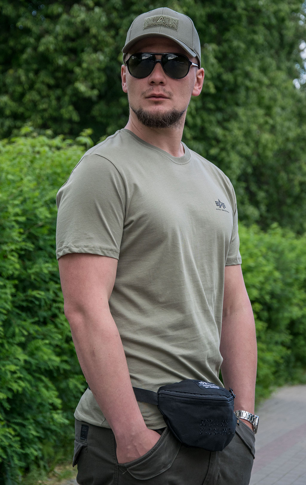 Футболка ALPHA INDUSTRIES BASIC T SMALL LOGO olive 