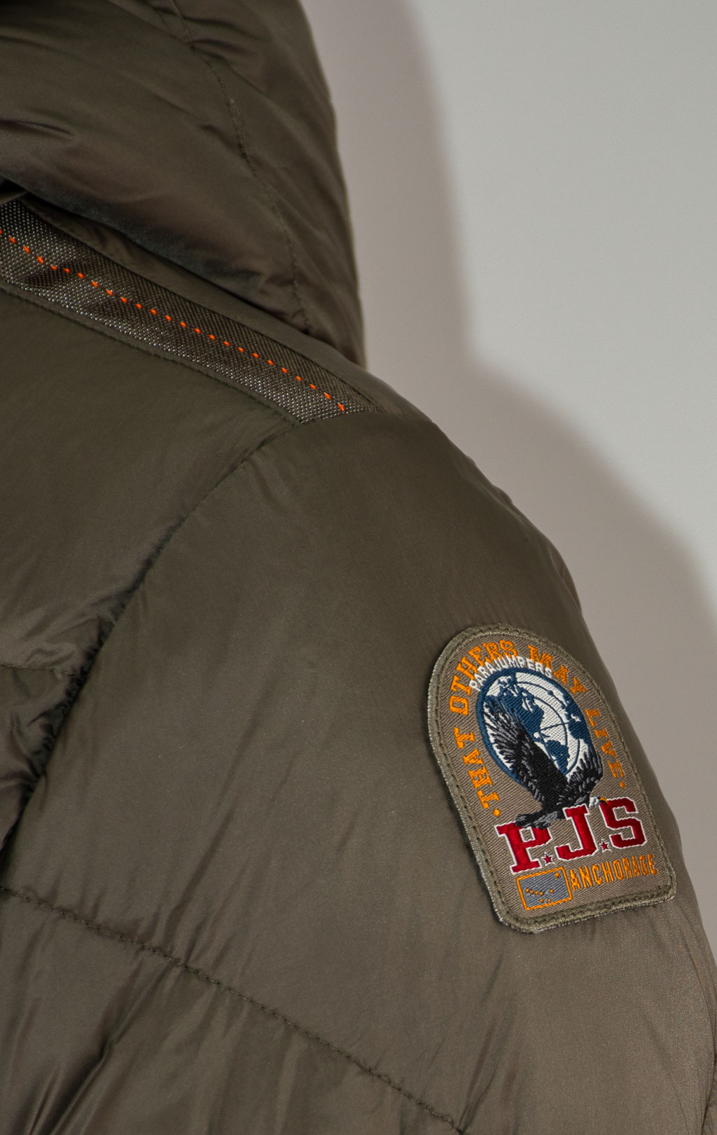 Женское пальто пуховое PARAJUMPERS LEONIE FW 25/26 olive grey 
