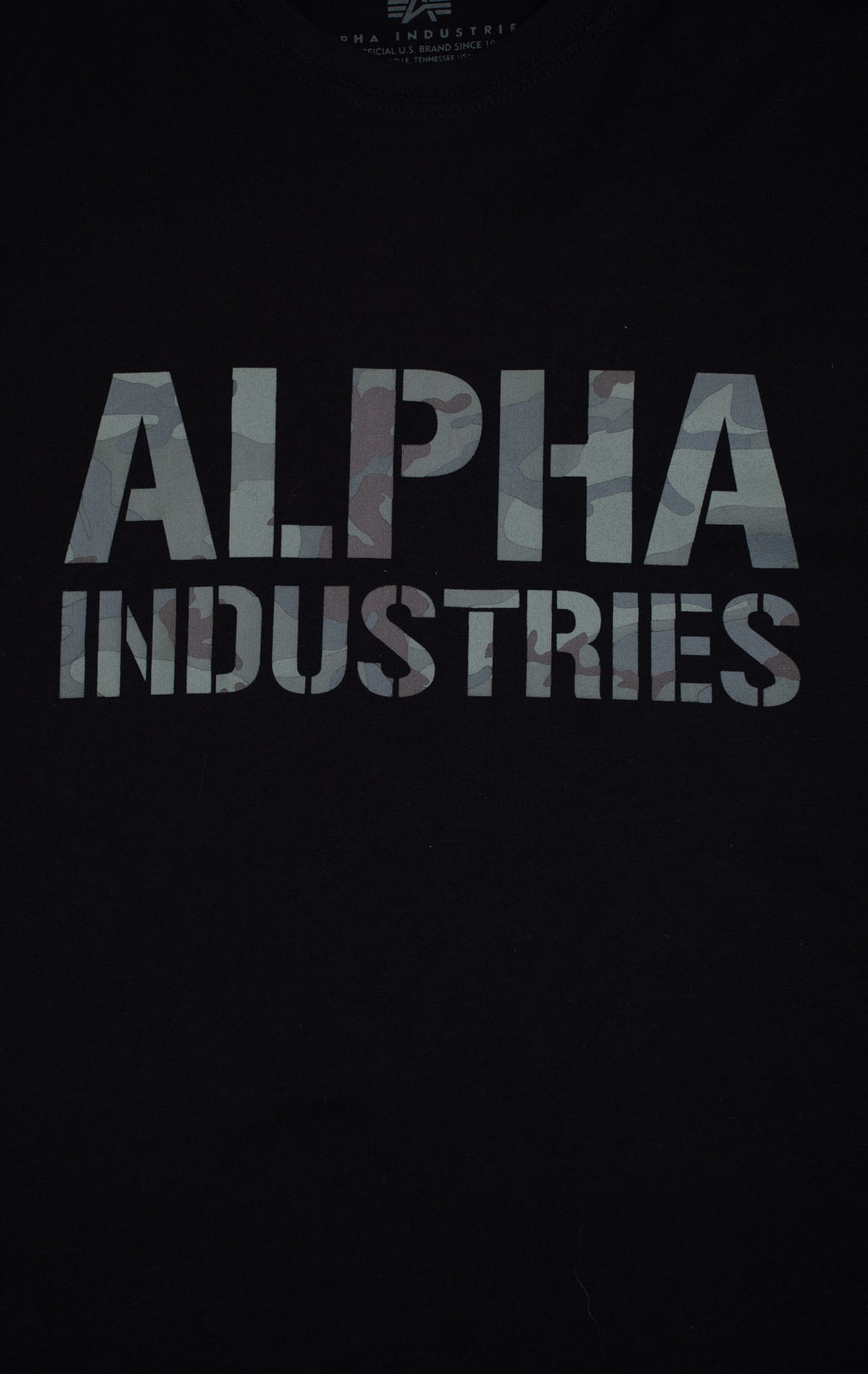 Футболка ALPHA INDUSTRIES CAMO PRINT black/woodland 