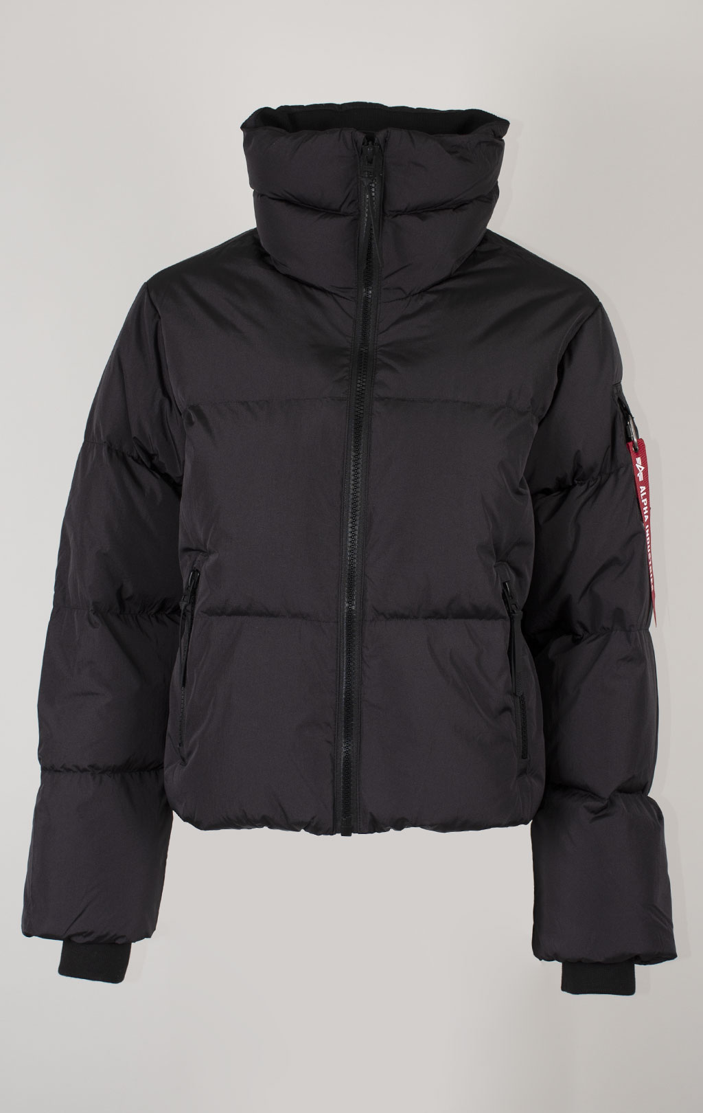 Женская куртка ALPHA INDUSTRIES SIERRA SHORT RELAXED FIT PUFFER FW 26/27 black 
