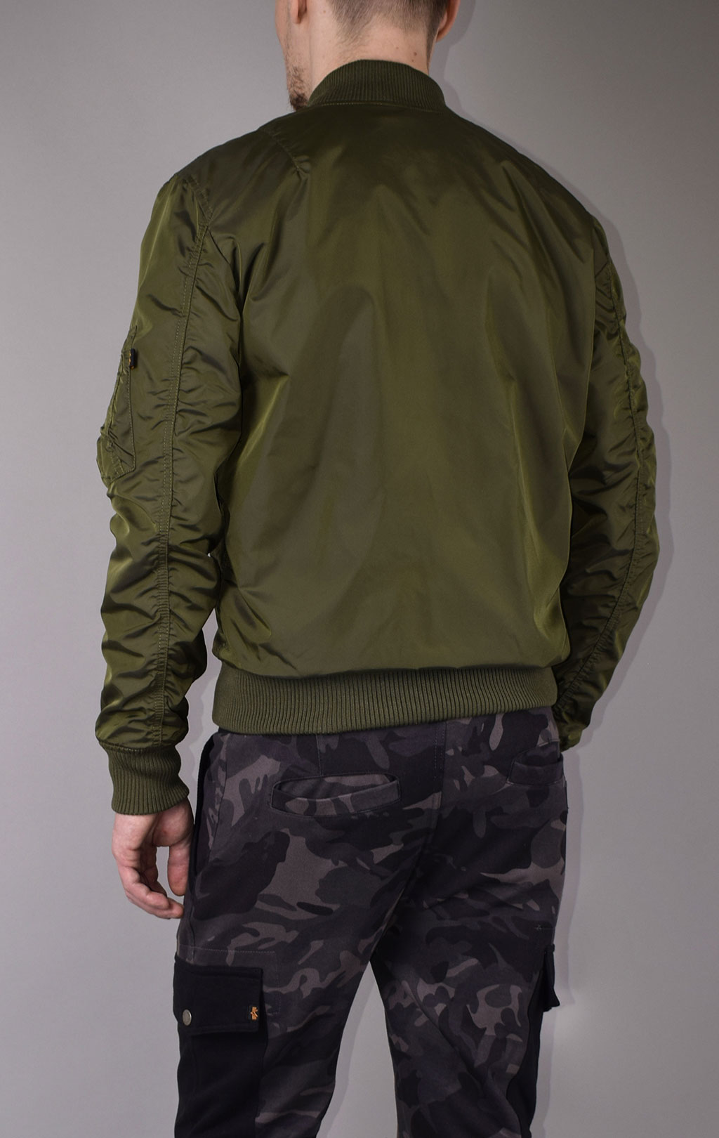 Ветровка-бомбер ALPHA INDUSTRIES TT MA-1 dark green 