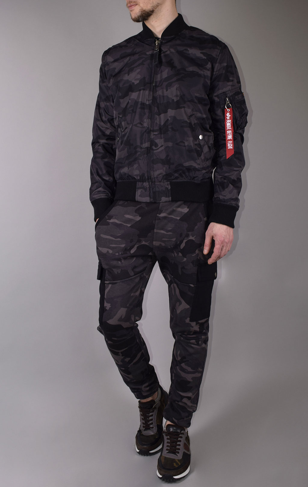 Ветровка-бомбер ALPHA INDUSTRIES TT MA-1 black camo 