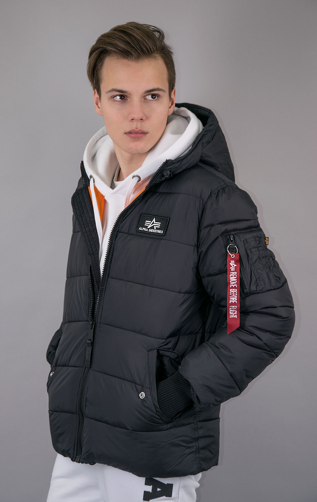 Куртка ALPHA INDUSTRIES HOODED PUFFER ALPHA FD black 