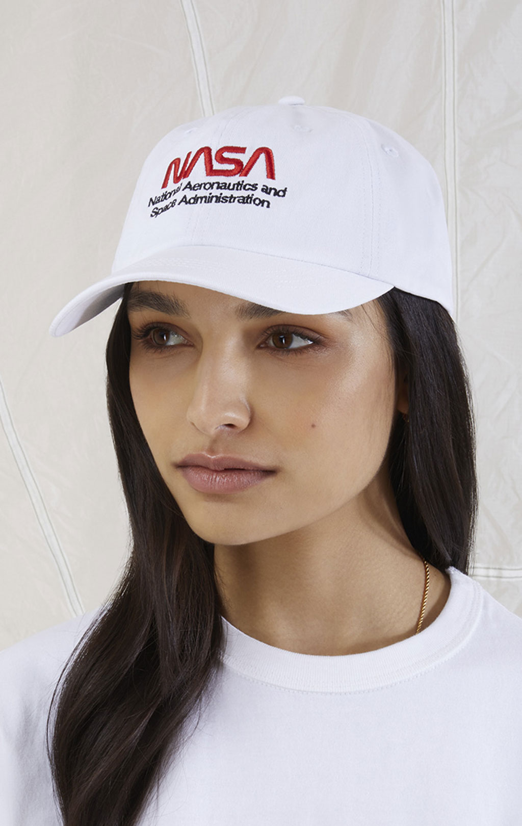 Бейсболка ALPHA INDUSTRIES NASA WORM LOGO CAP SS 23 white 