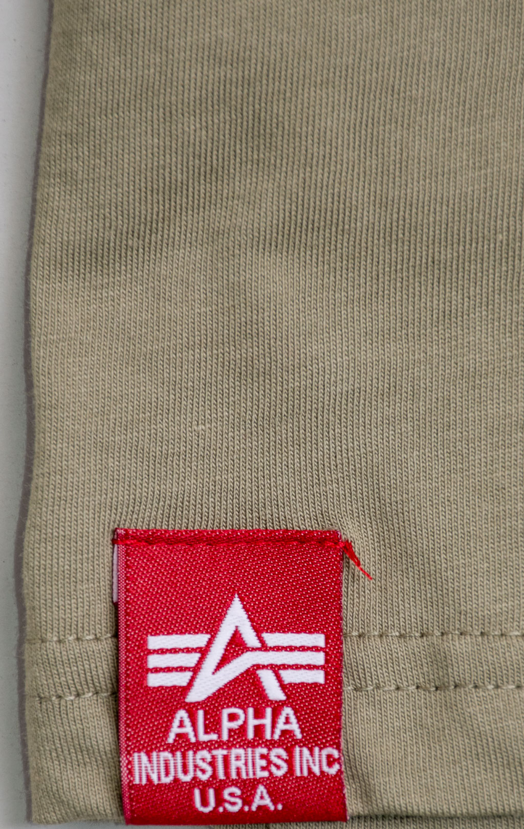 Футболка ALPHA INDUSTRIES AUTHENTIC PRINT olive 
