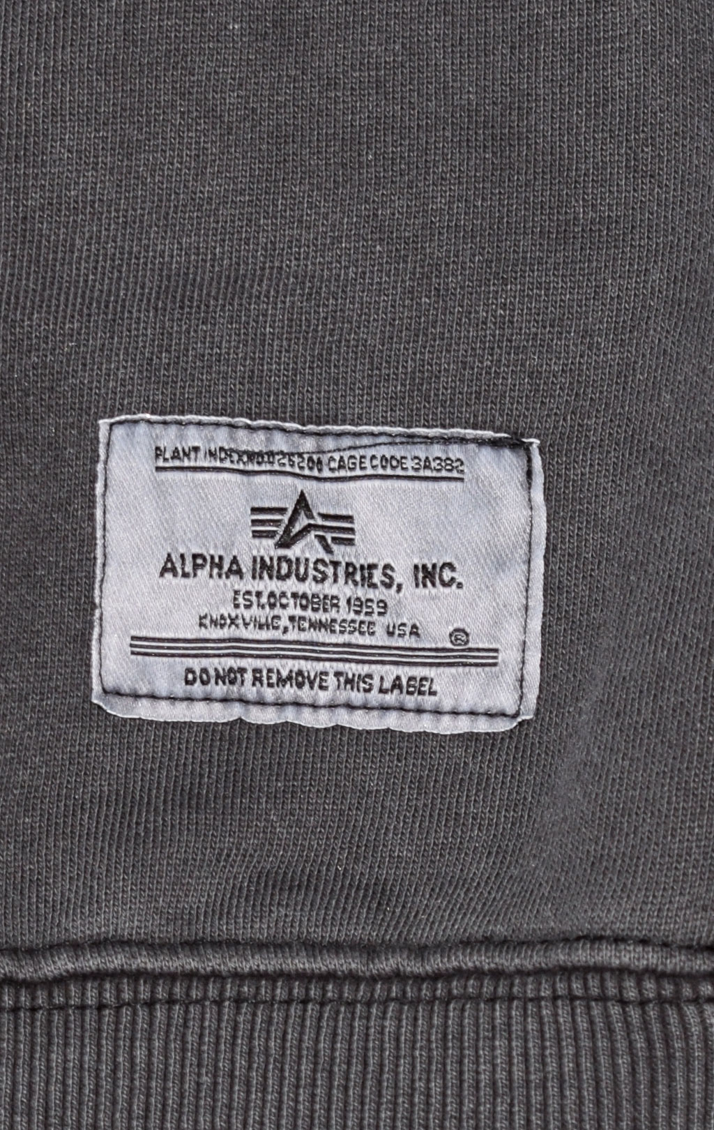 Свитшот ALPHA INDUSTRIES ESSENTIAL WASHED CREWNECK FW 21/22 black 