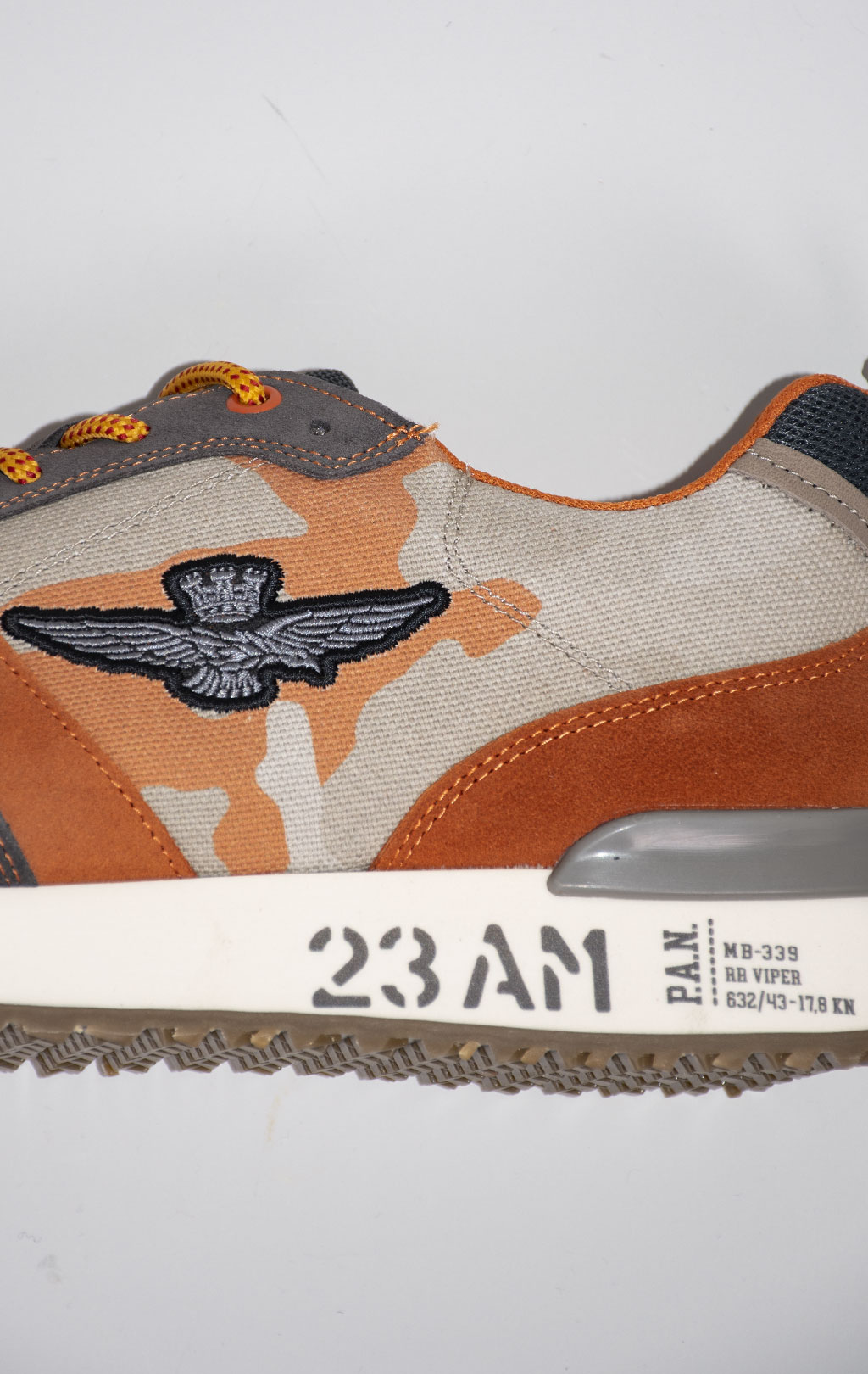 Сникеры AERONAUTICA MILITARE SS 24 m/PT desert camo/carrot orange/anthracite (SC 265) 