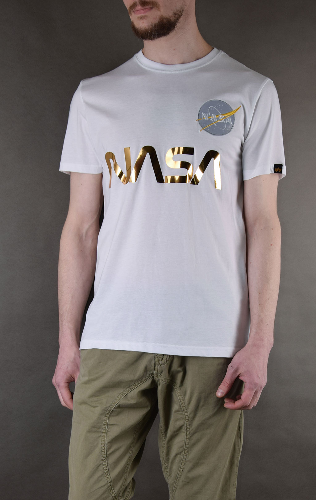 Футболка ALPHA INDUSTRIES NASA Reflective white/gold 