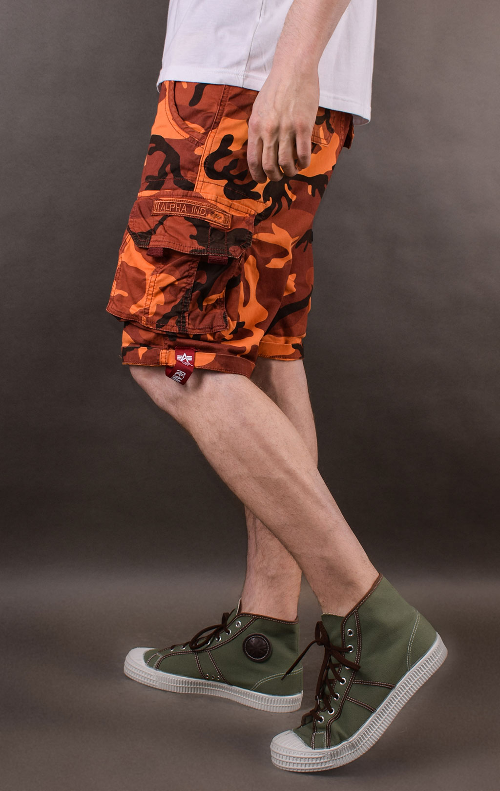 Шорты ALPHA INDUSTRIES CREW SHORT orange camo 