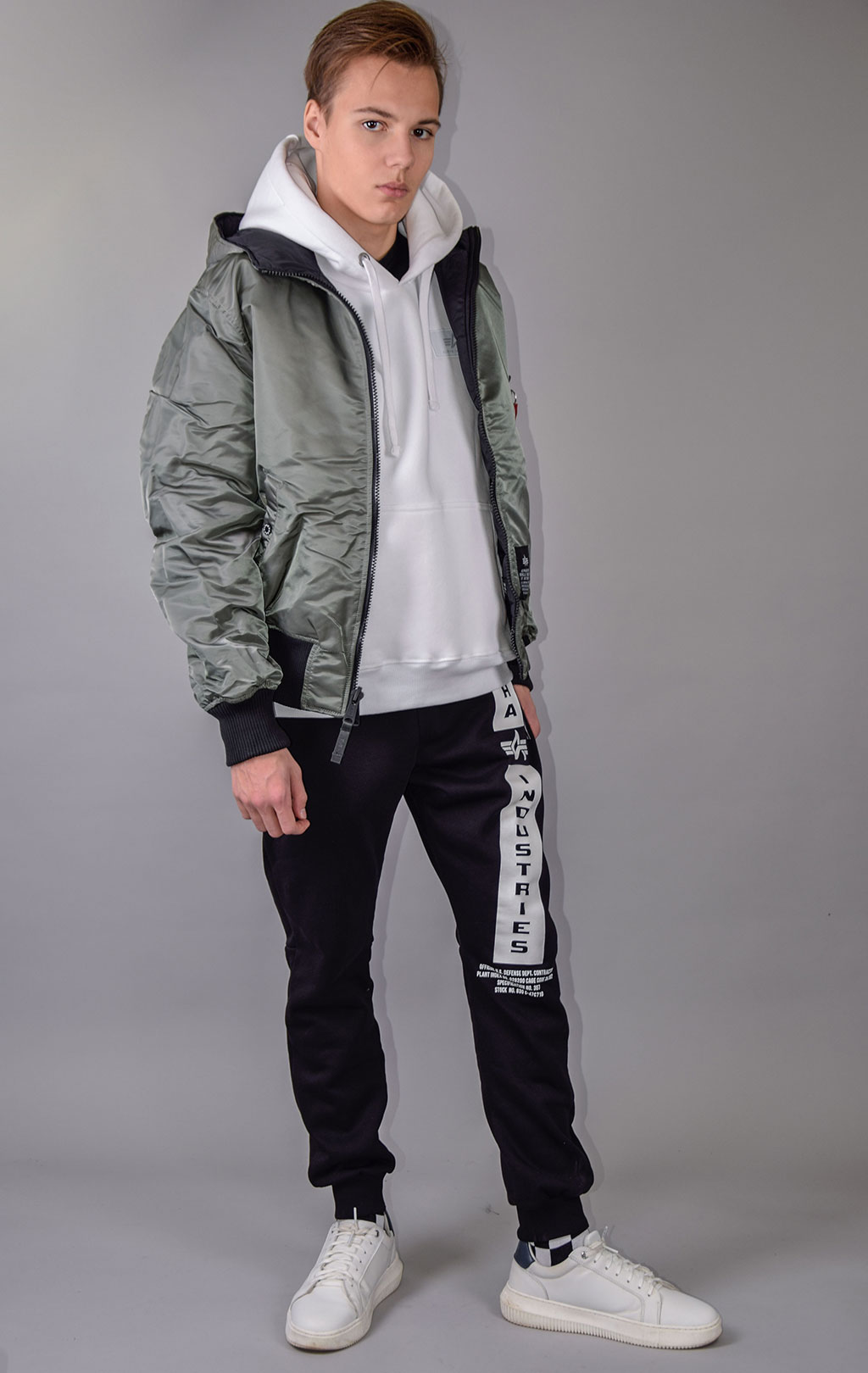 Куртка ALPHA INDUSTRIES HOODED PUFFER FD REV. vintage green 