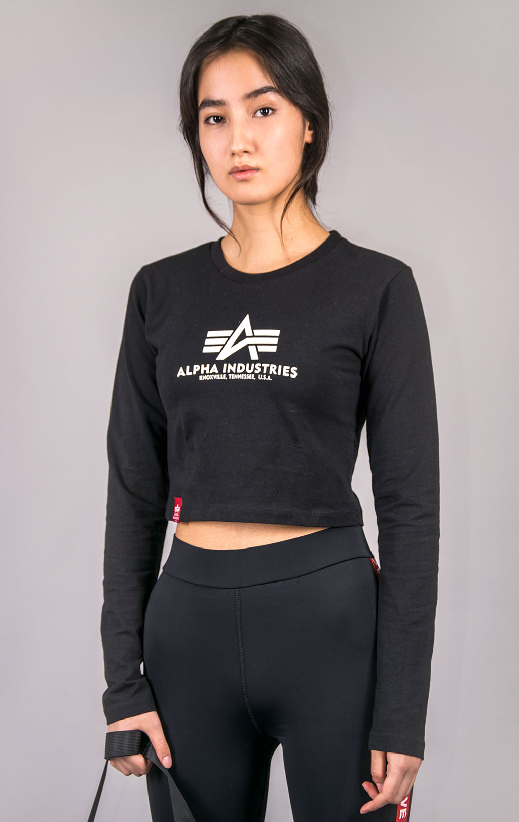 Женский лонгслив ALPHA INDUSTRIES BASIC CROPPED LS black 