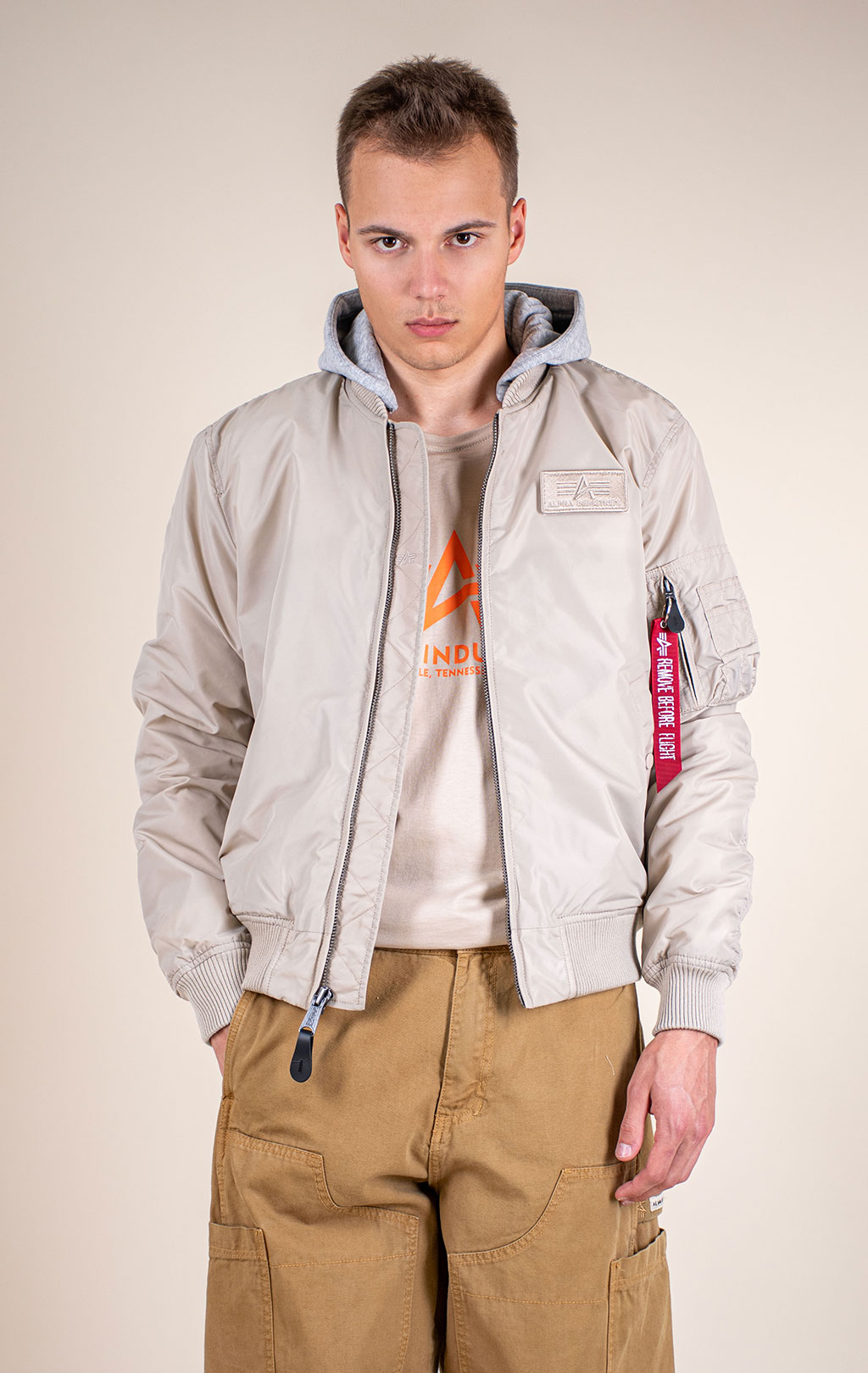 Бомбер ALPHA INDUSTRIES MA-1 TT TWO TONE HOOD organic beige 