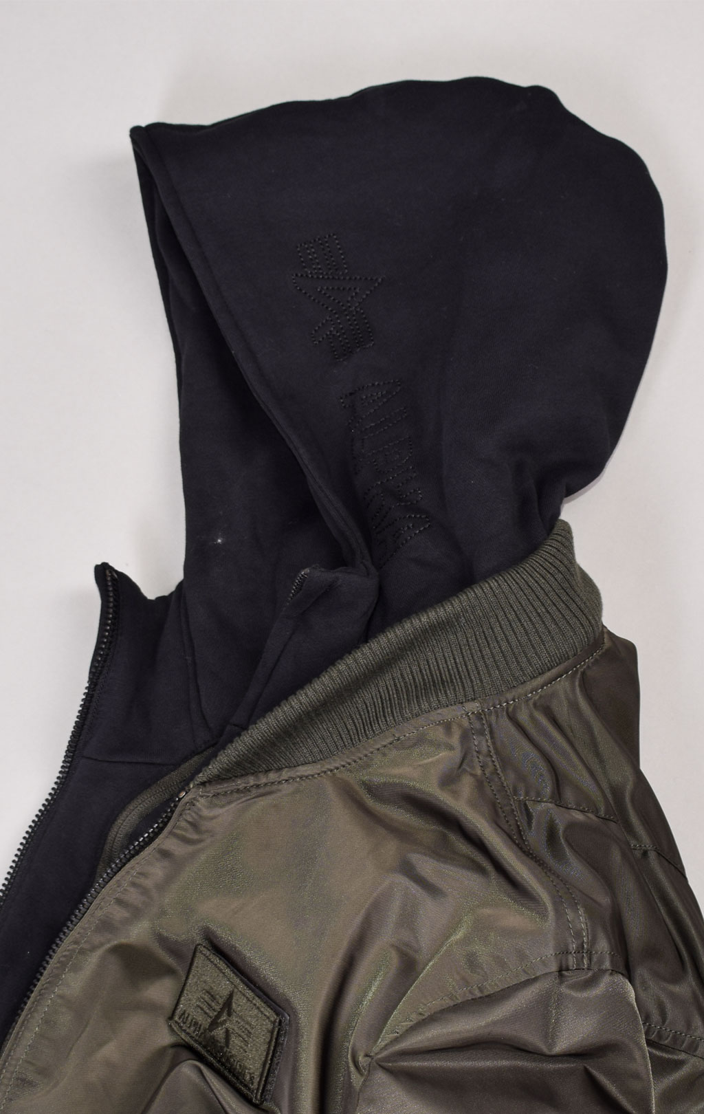 Куртка-бомбер лётная ALPHA INDUSTRIES D-Tec MA-1 black olive 