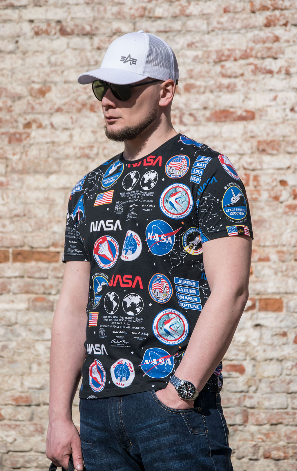 Футболка ALPHA INDUSTRIES NASA AOP black 