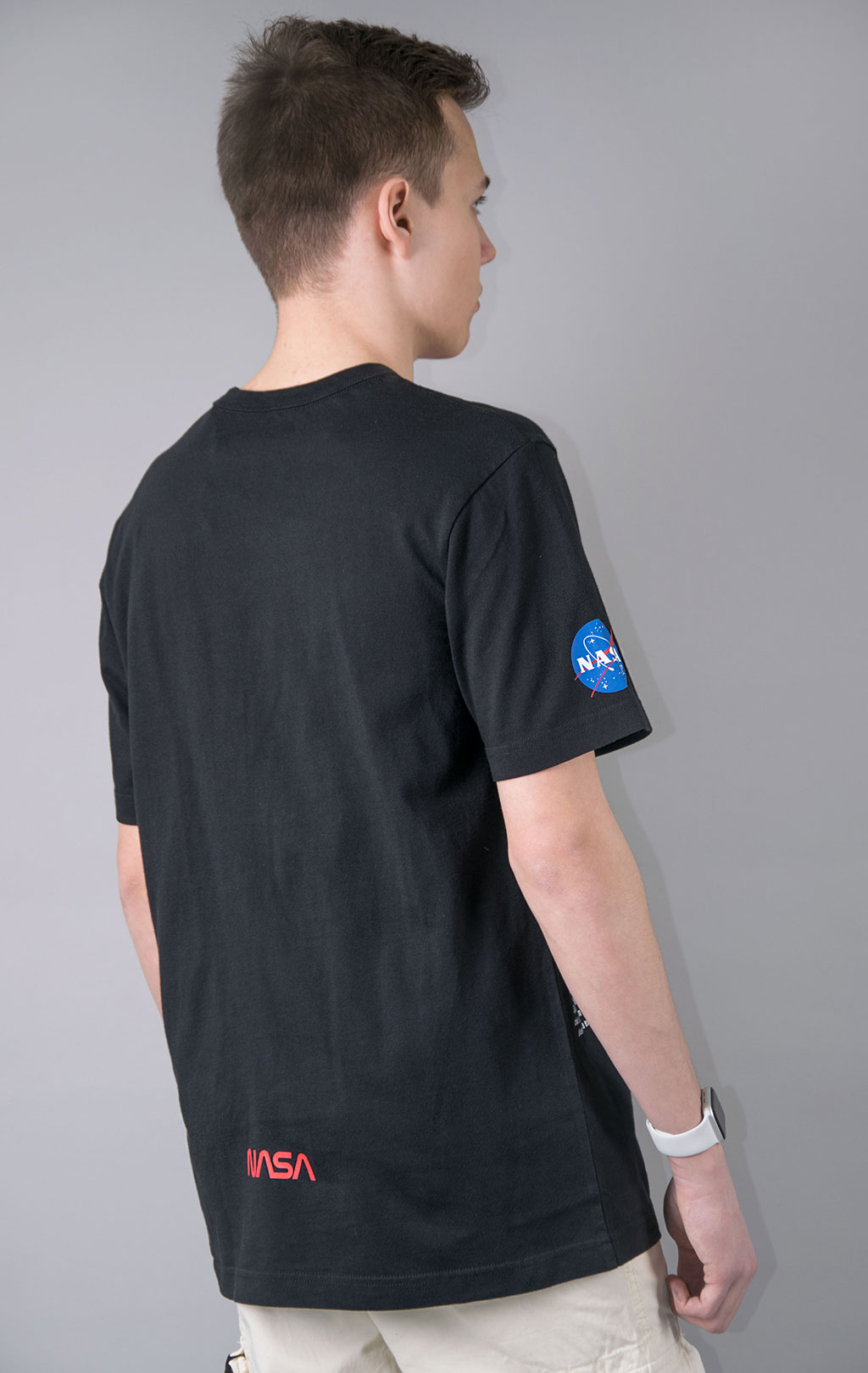 Футболка ALPHA INDUSTRIES NASA WORM LOGO TEE плотная SS 23 black 