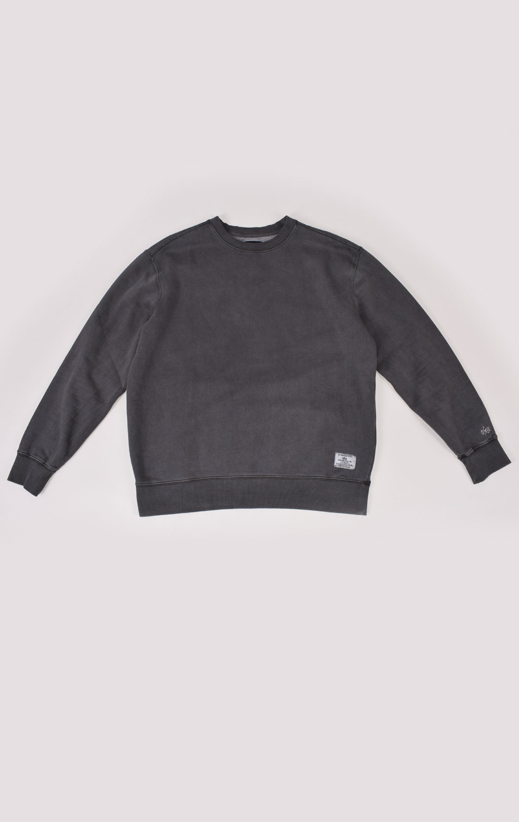 Свитшот ALPHA INDUSTRIES ESSENTIAL WASHED CREWNECK FW 21/22 black 