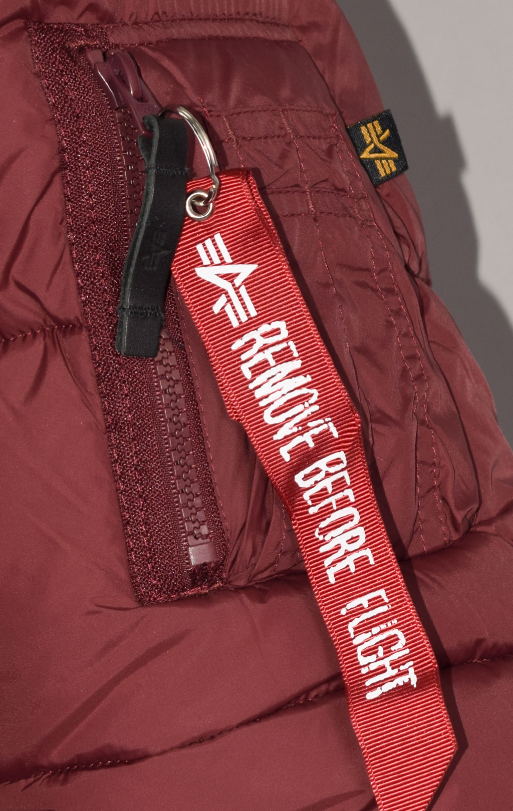 Куртка ALPHA INDUSTRIES HOODED PUFFER ALPHA FD burgundy 