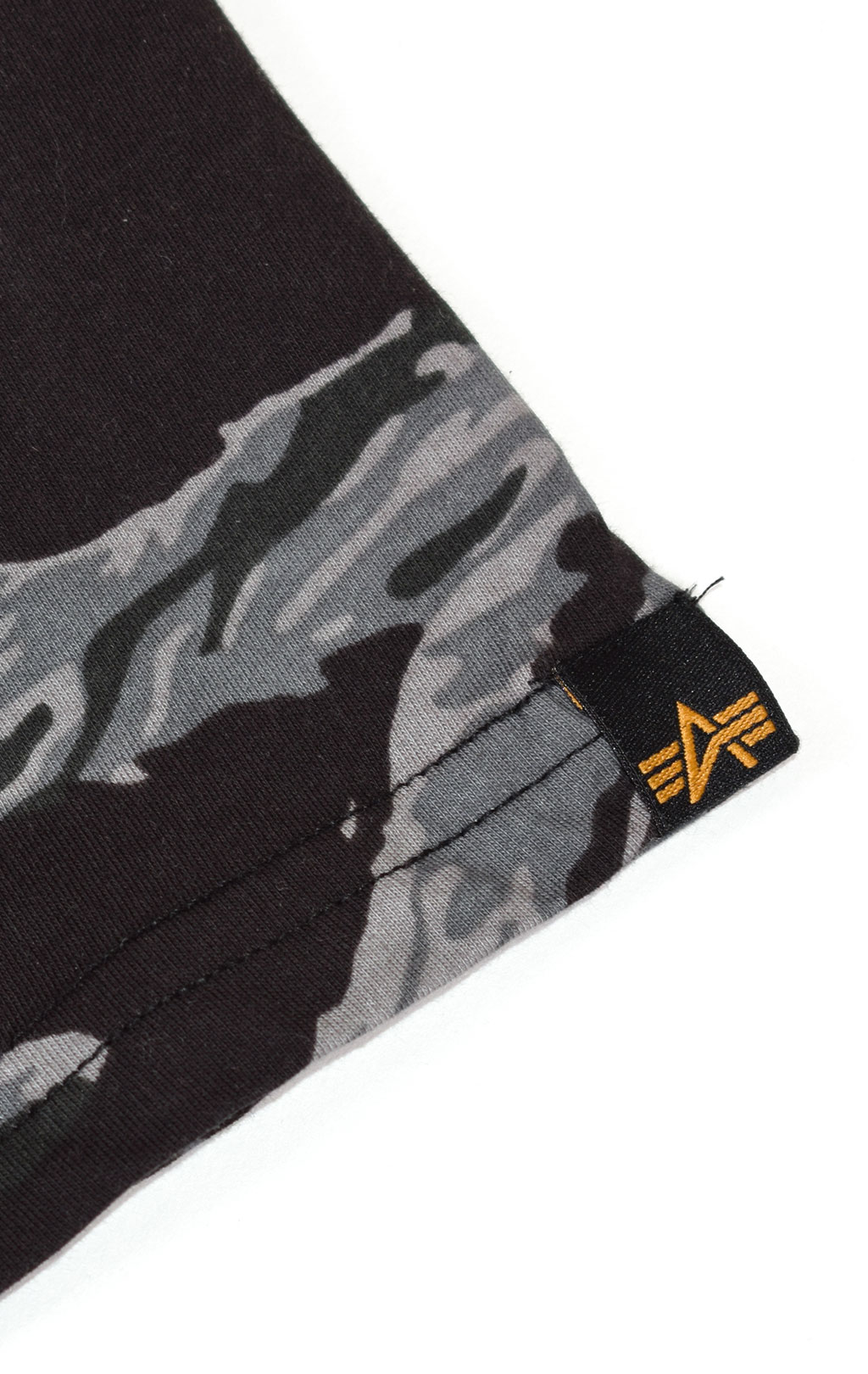 Футболка ALPHA INDUSTRIES TIGER CAMO T camo black tiger 