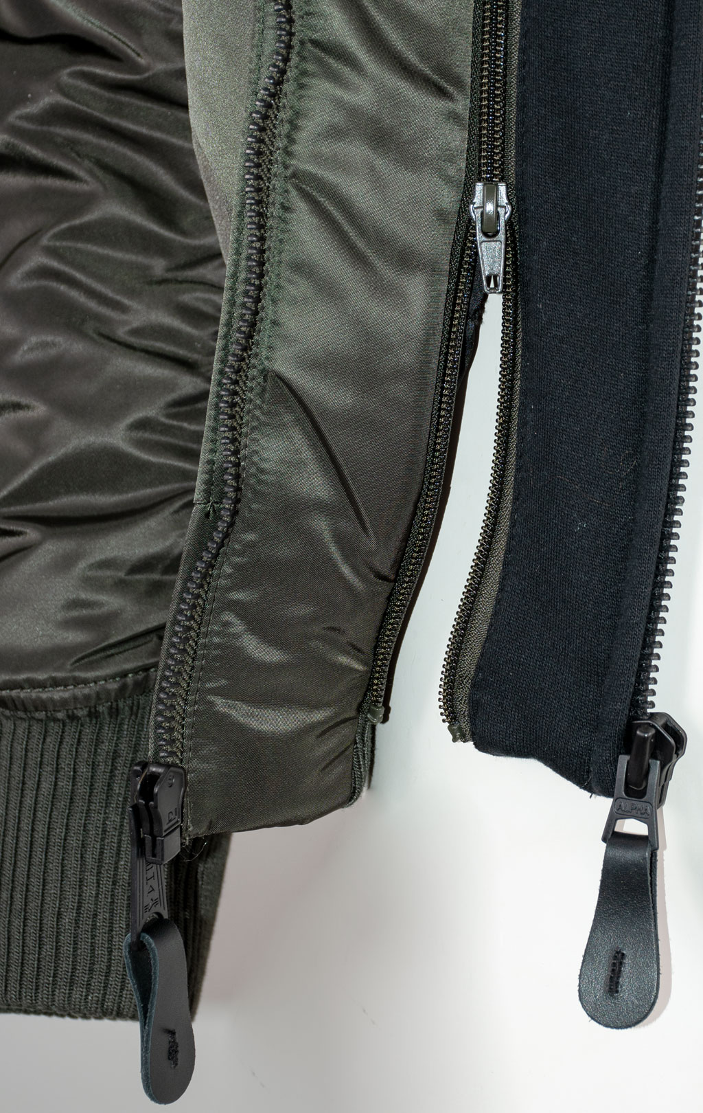 Куртка-бомбер лётная ALPHA INDUSTRIES D-Tec MA-1 black olive 
