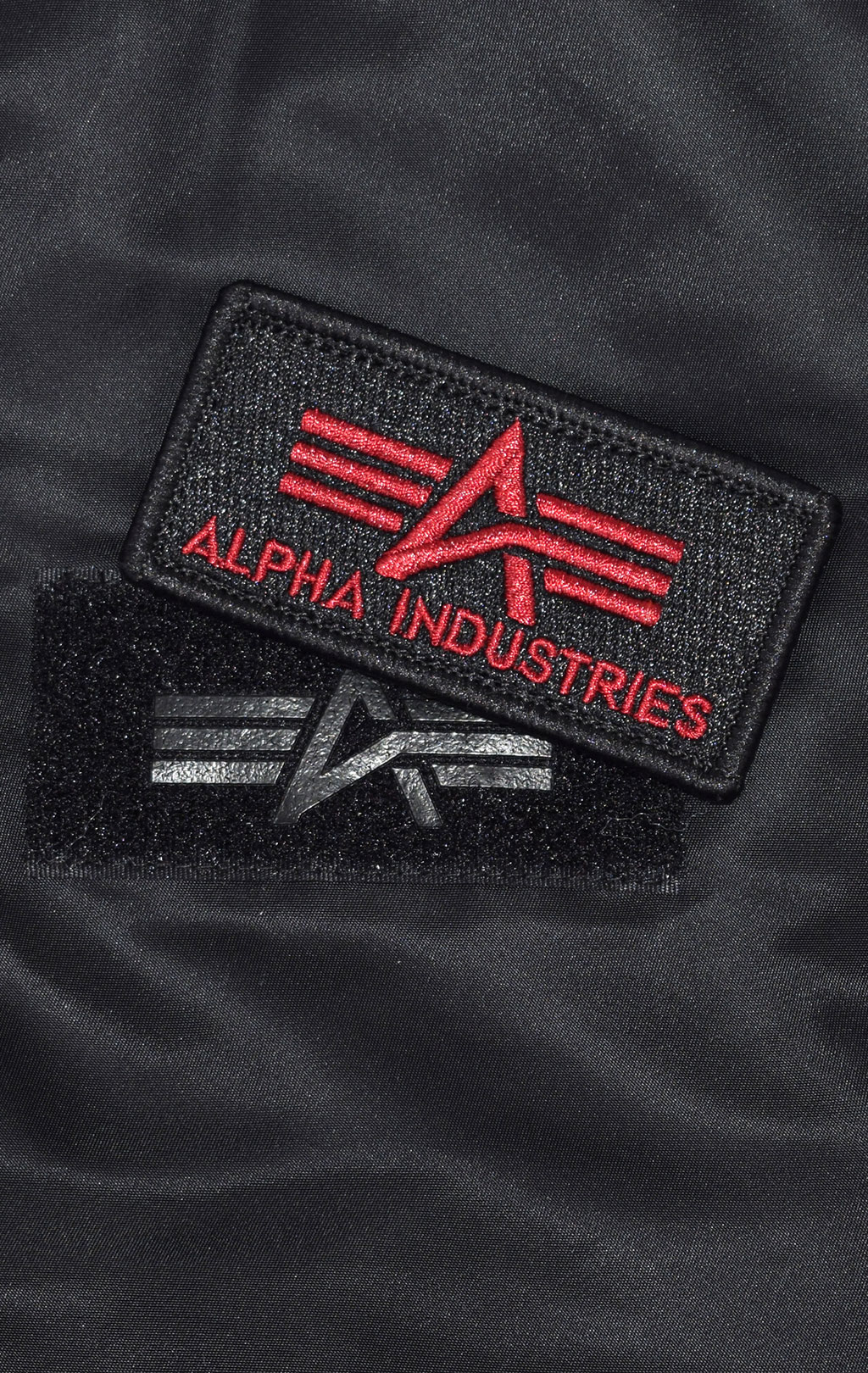 Куртка-бомбер лётная ALPHA INDUSTRIES D-Tec SE MA-1 black/red 