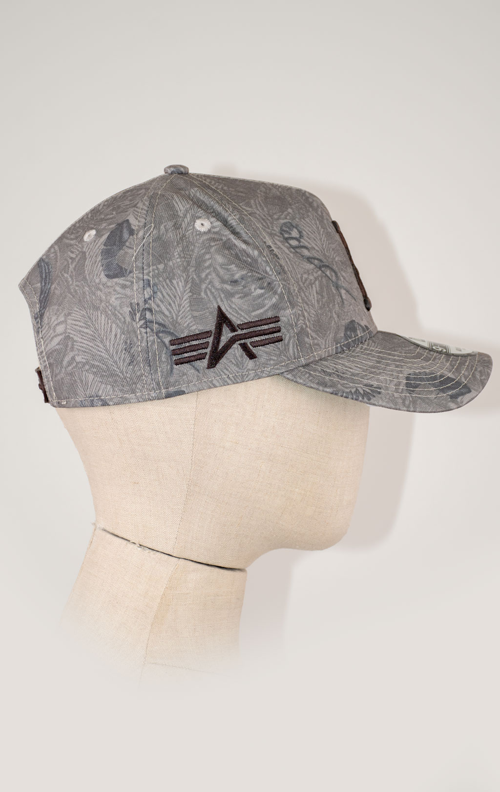 Бейсболка ALPHA INDUSTRIES ALPHA INDUSTRIES 94 FW 25/26 khaki botanic camo 