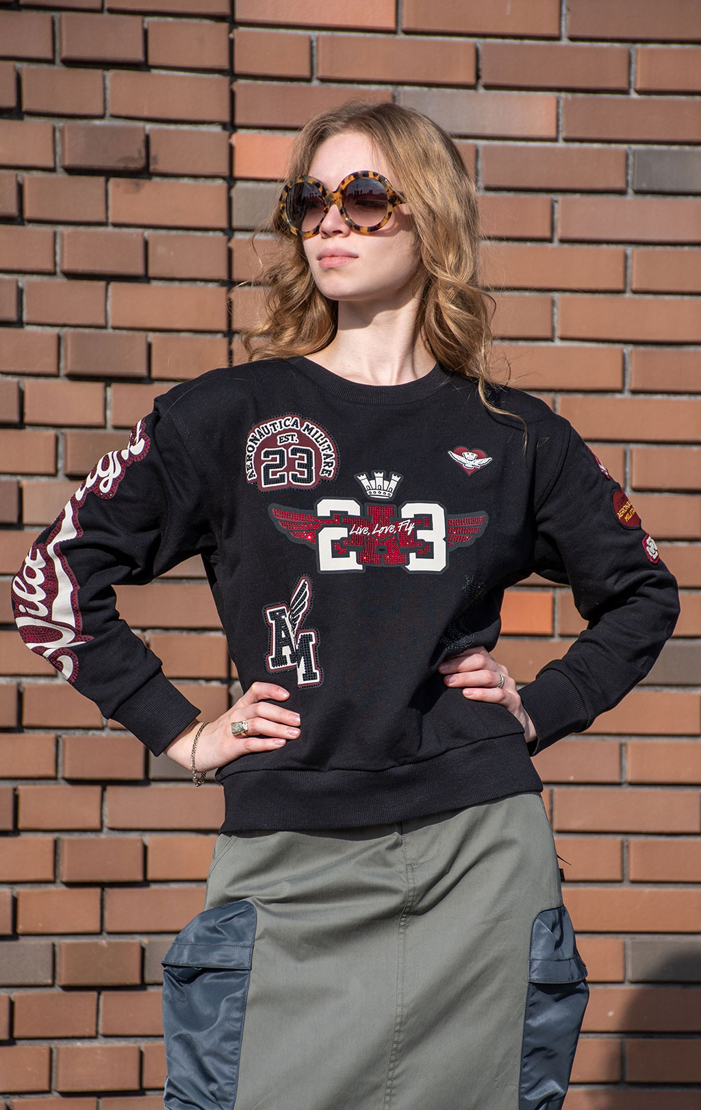 Женский свитшот AERONAUTICA MILITARE FW 24/25/IT nero (FE 1970) 