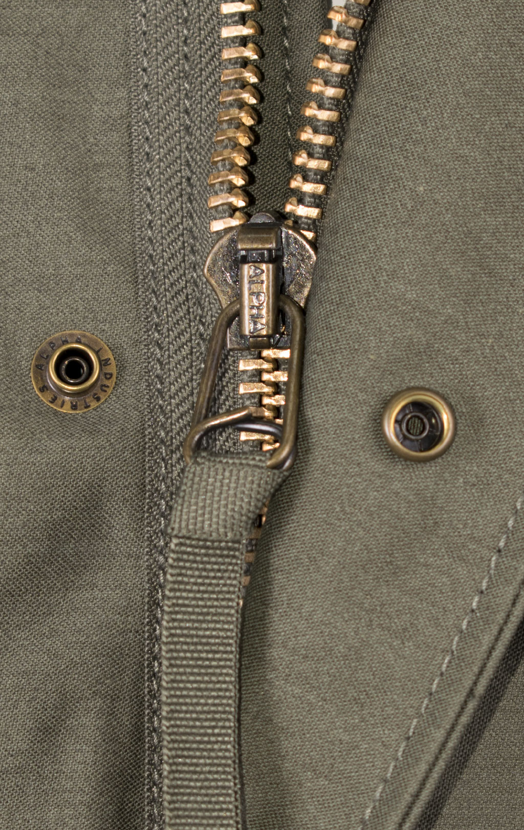 Куртка ALPHA INDUSTRIES M-65 HERITAGE FIT FIELD COAT FW 26/27 olive 
