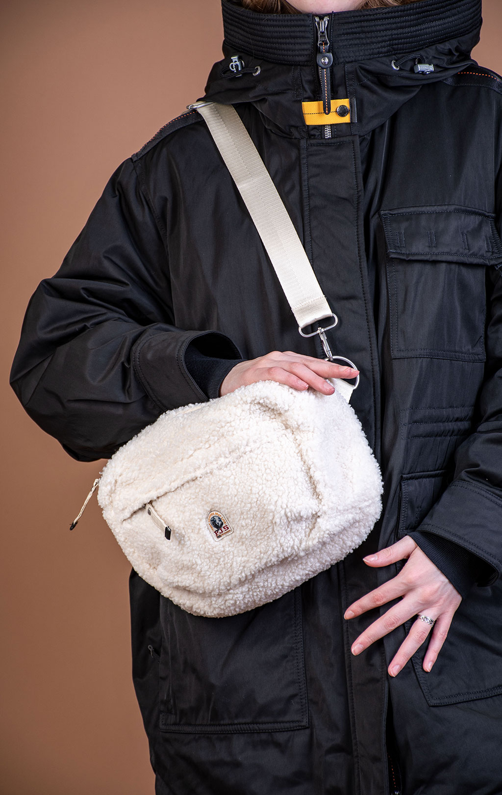 Женская сумка поясная PARAJUMPERS POWER BELT BAG FW 25/26 moonbeam 
