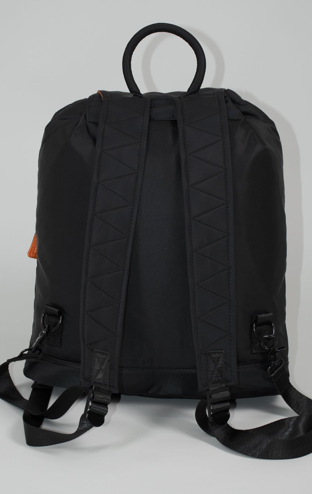 Рюкзак ALPHA INDUSTRIES NYLON BACKPACK FW 24/25 black 