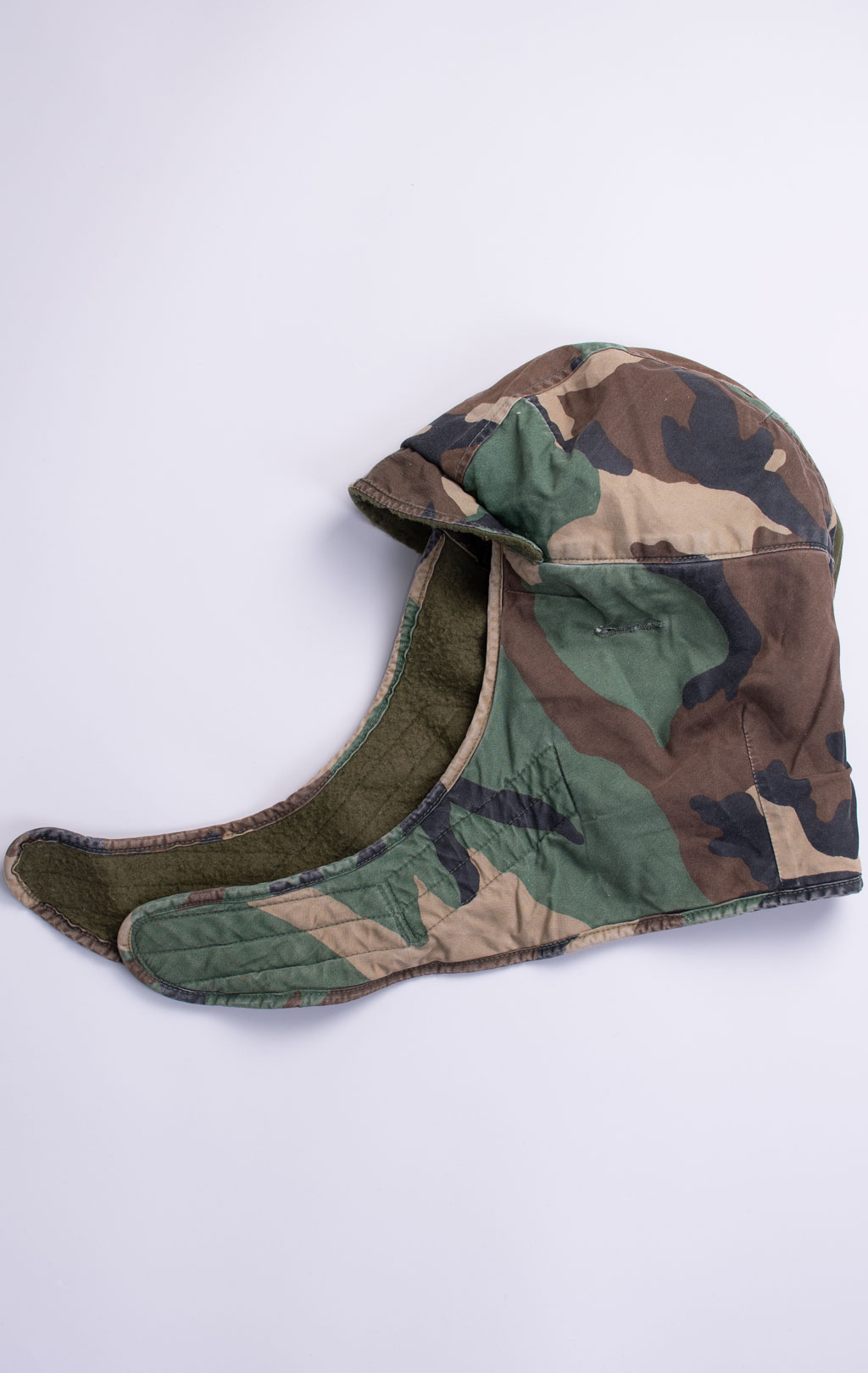 Шапка- шлем зимний camo woodland б/у США