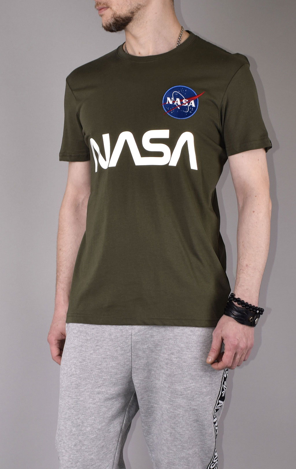 Футболка ALPHA INDUSTRIES NASA Reflective dark olive 