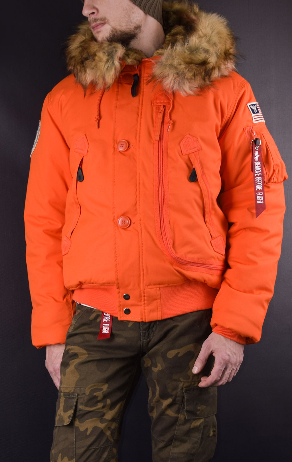 Аляска короткая ALPHA INDUSTRIES POLAR SV flame orange 