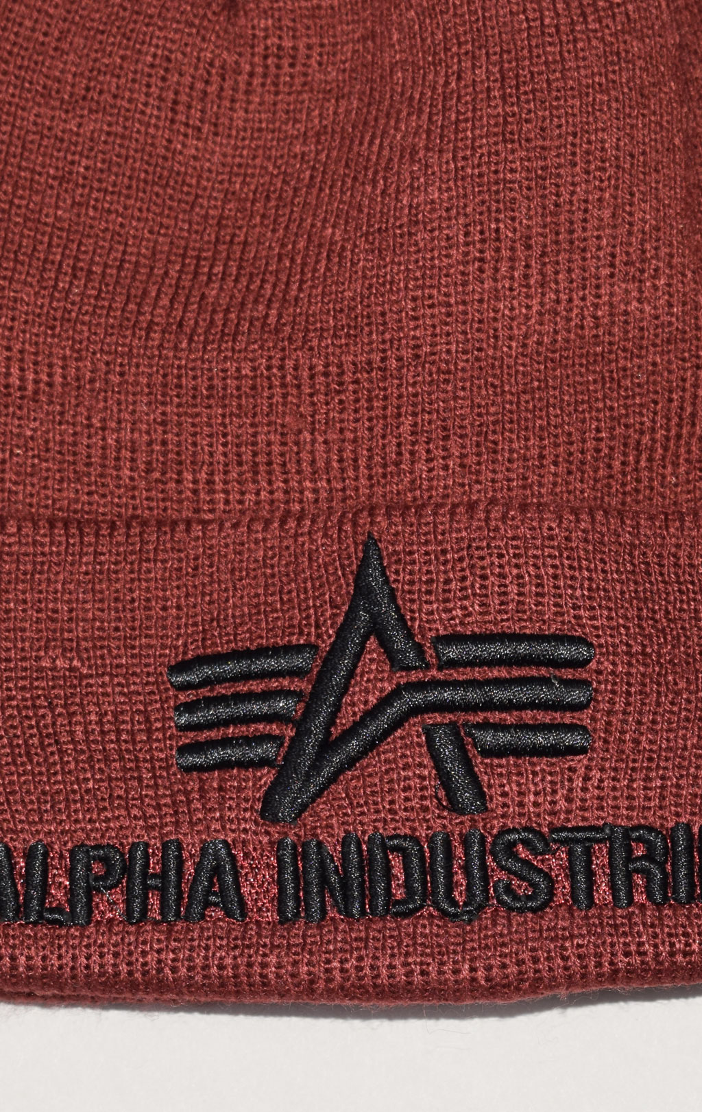 Шапка ALPHA INDUSTRIES 3D BEANIE burgundy 