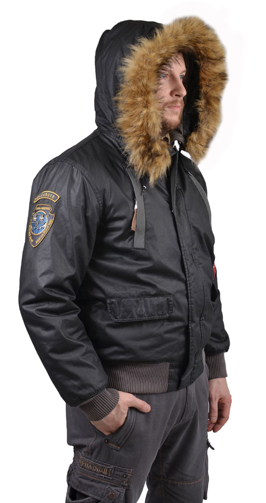 Куртка ALPHA INDUSTRIES MOUNTAIN JACKET black 