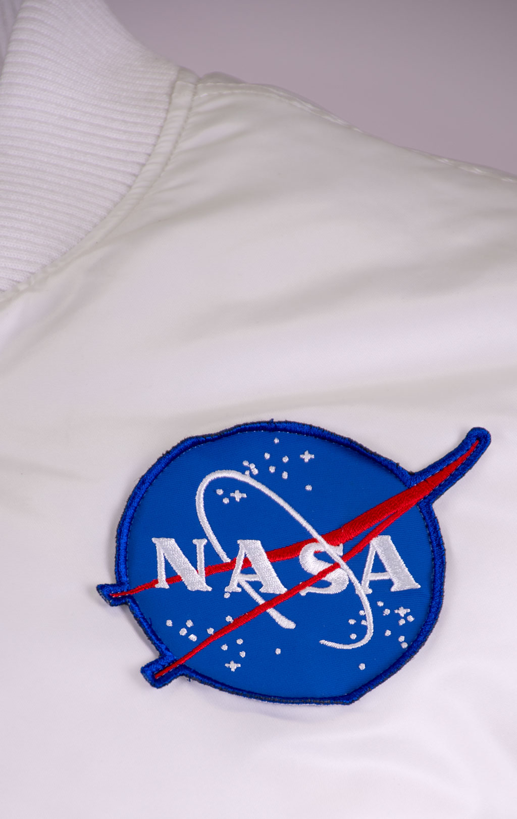 Бомбер ALPHA INDUSTRIES MA-1 VF NASA white 