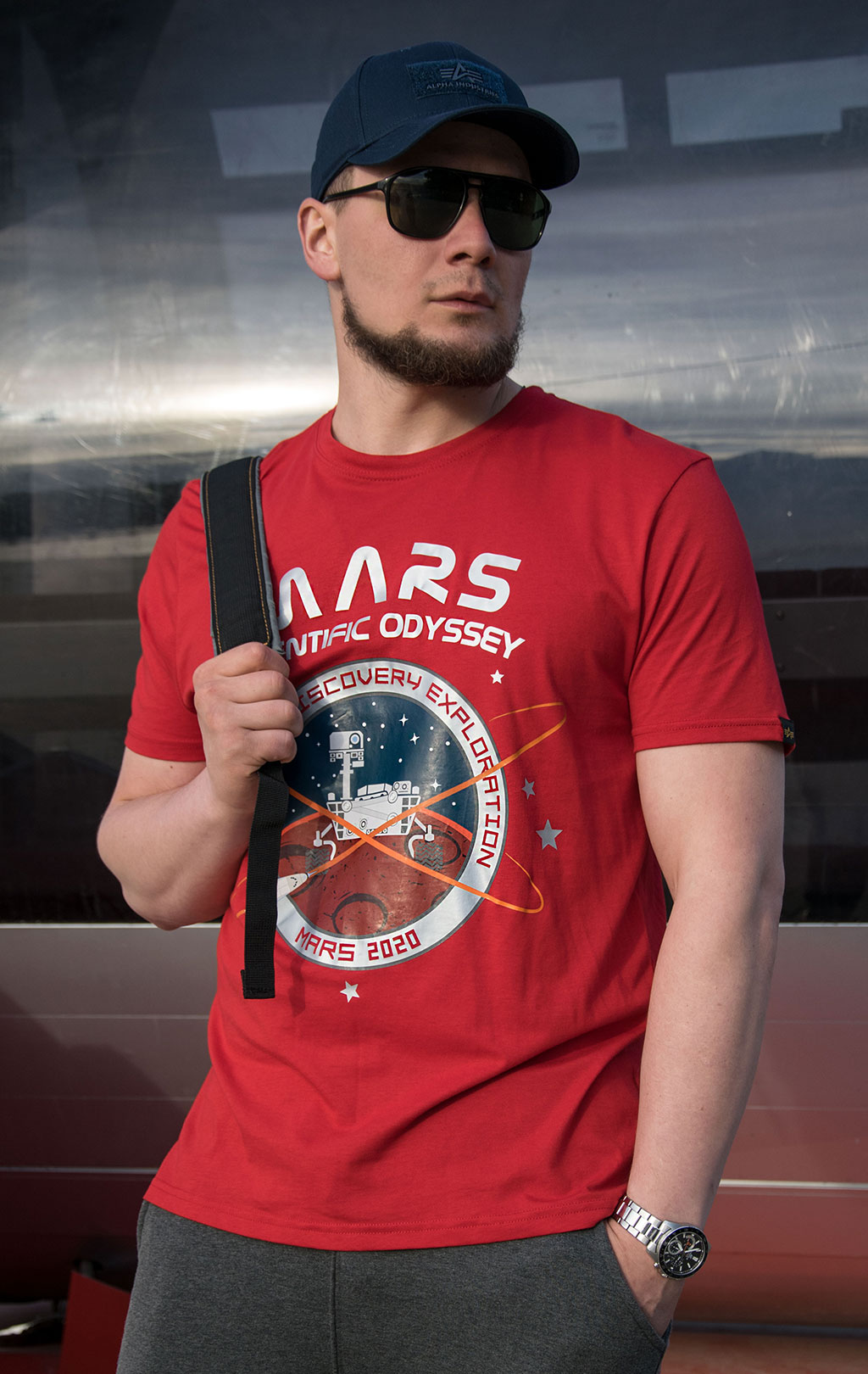 Футболка ALPHA INDUSTRIES NASA MISSION TO MARS T speed red 