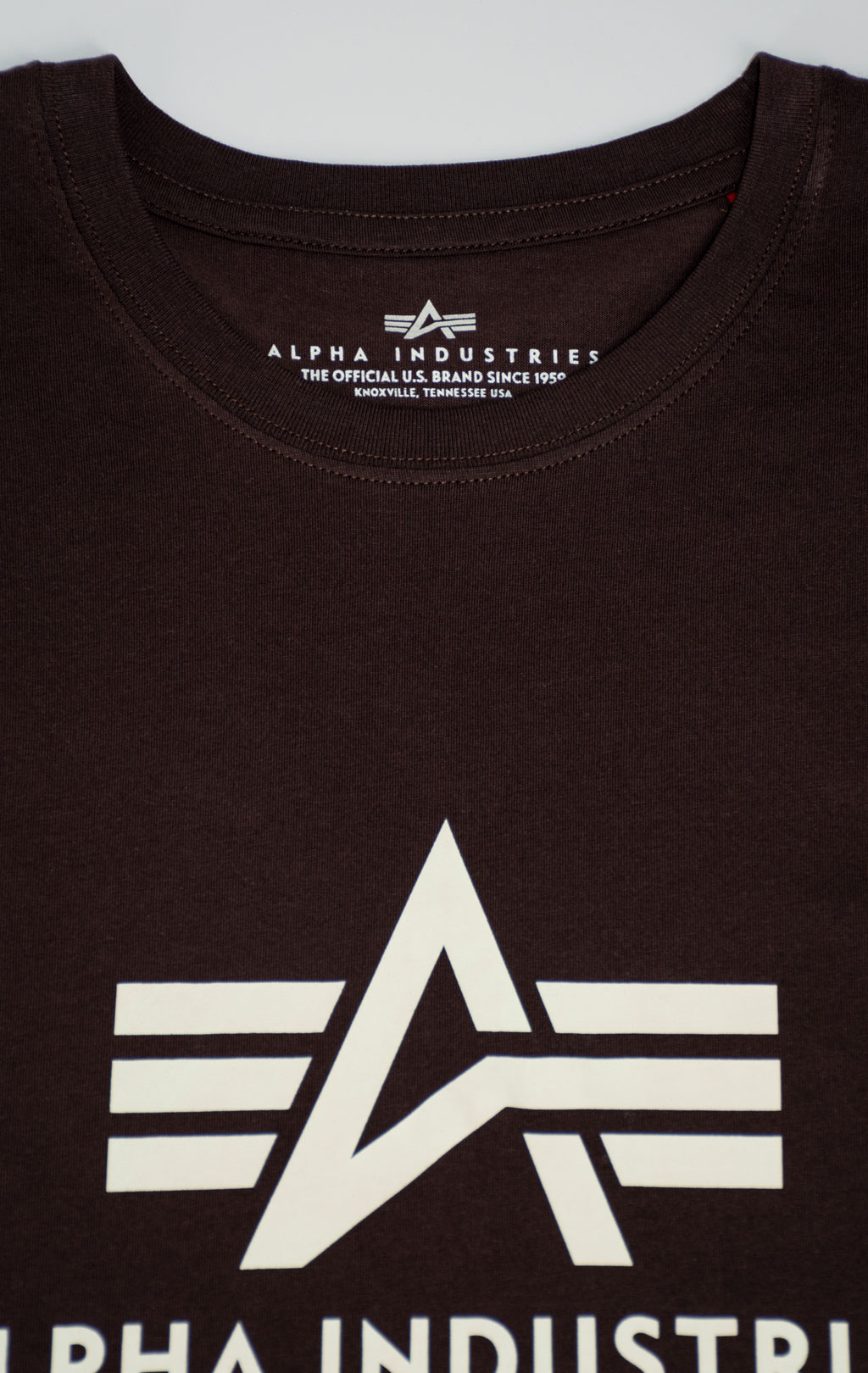 Футболка ALPHA INDUSTRIES BASIC T hunter brown 
