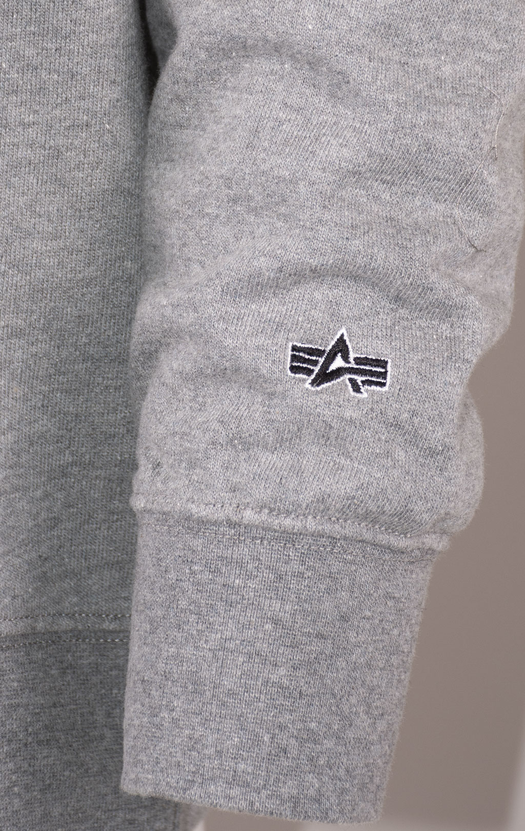 Толстовка ALPHA INDUSTRIES ESSENTIAL FRENCH TERRY HOODIE FW 24/25 medium charcoal heather 