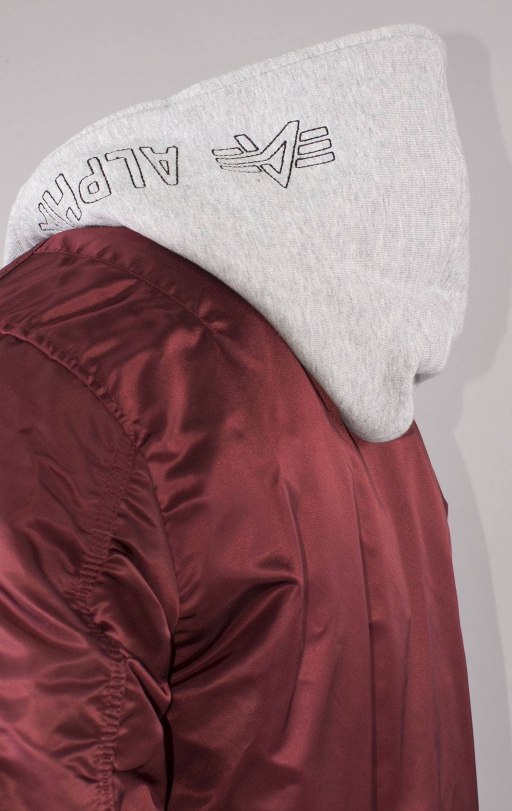 Куртка-бомбер лётная ALPHA INDUSTRIES D-Tec MA-1 burgundy 