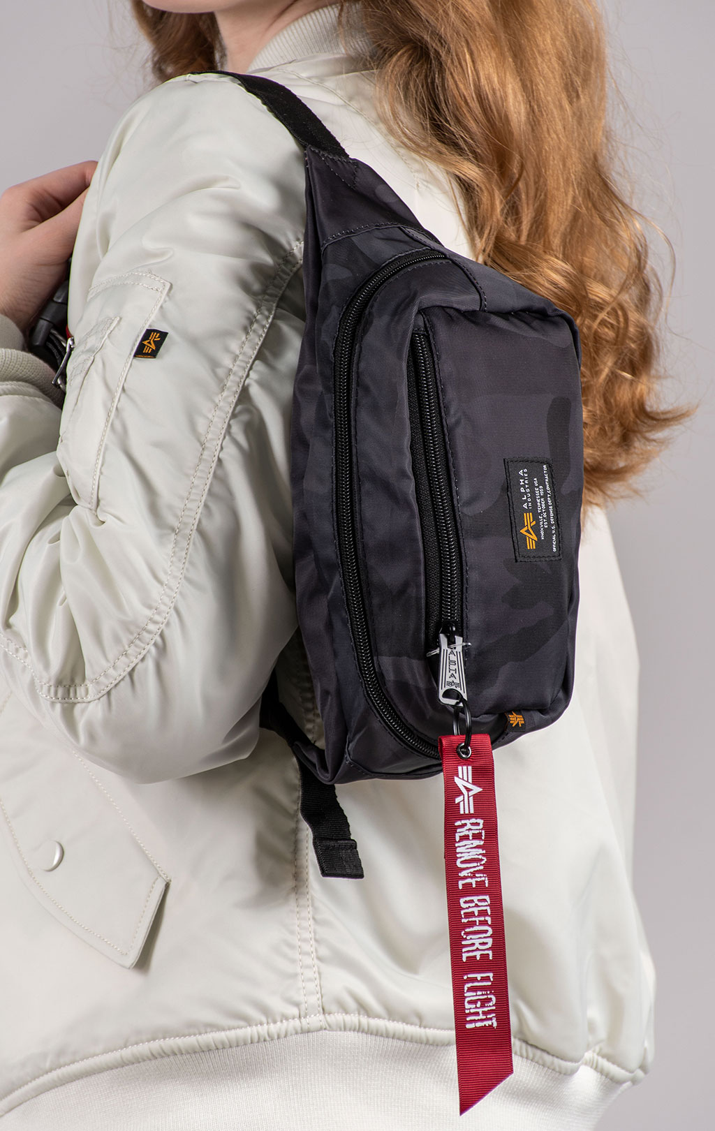 Сумка поясная ALPHA INDUSTRIES CREW WAIST BAG CAMO black camo 