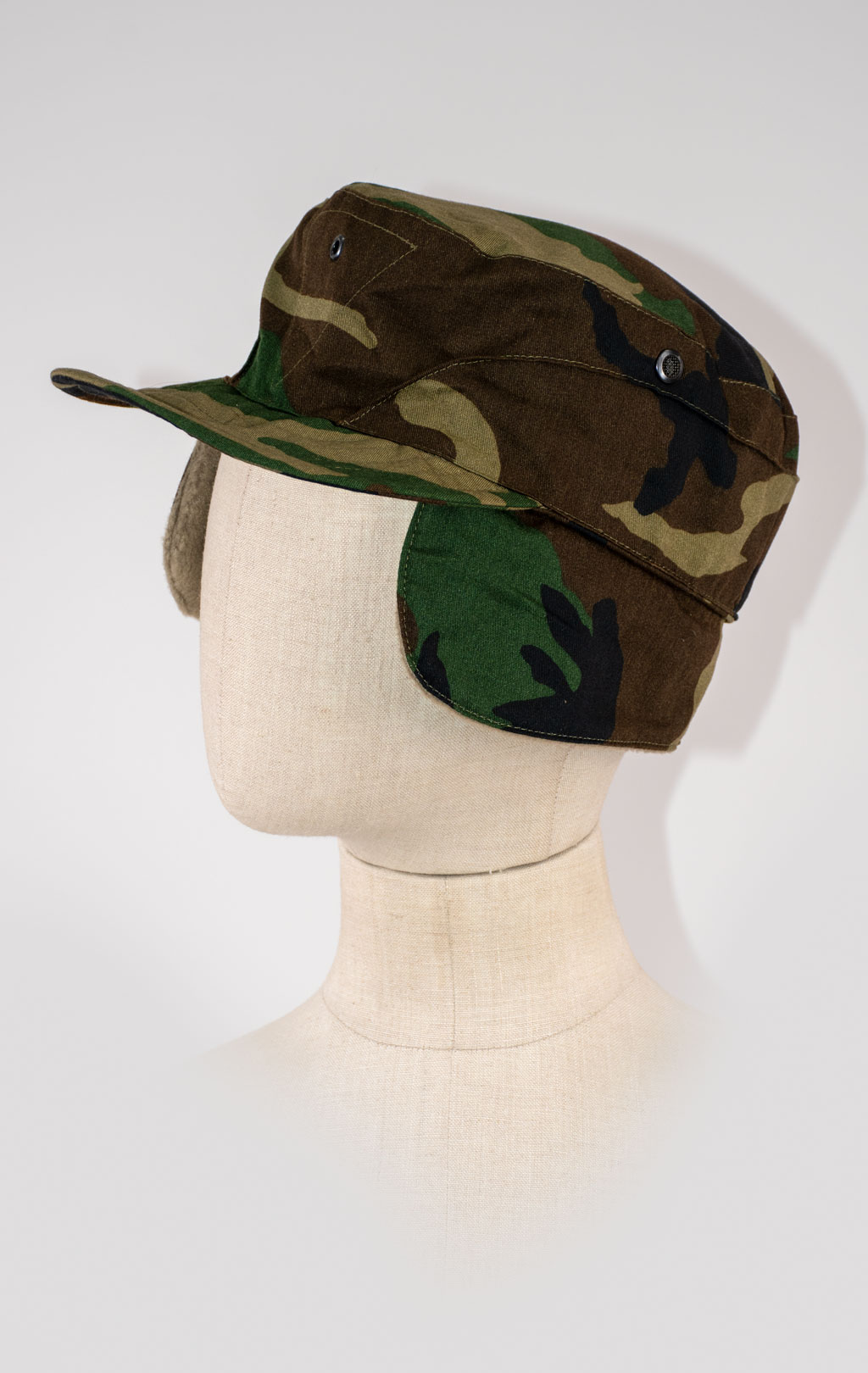 Кепка утеплённая EARFLAP camo woodland Голландия