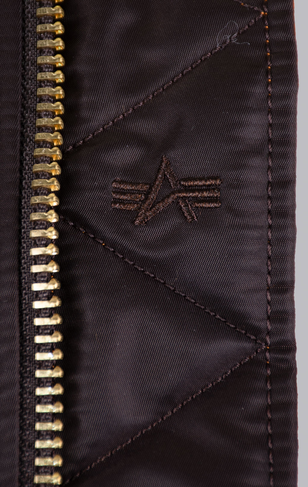 Бомбер ALPHA INDUSTRIES MA-1 HERITAGE hunter brown 