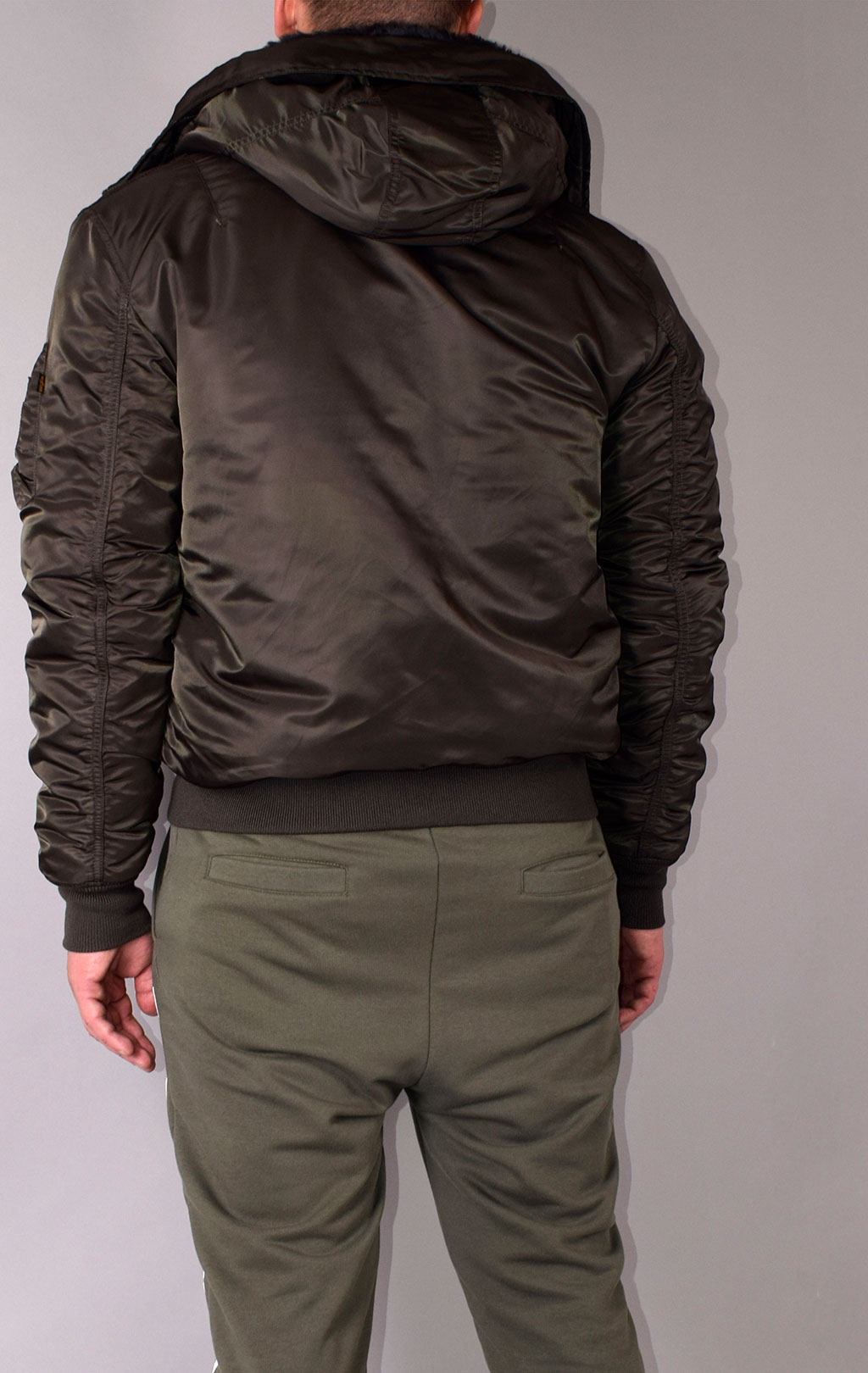 Куртка ALPHA INDUSTRIES HOODED MA-1 black olive 